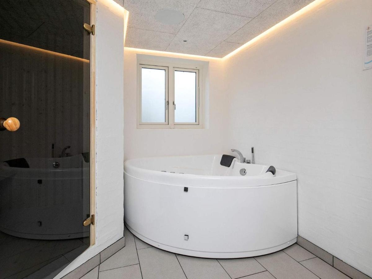 14 Person Holiday Home In L Kken Løkken Kültér fotó